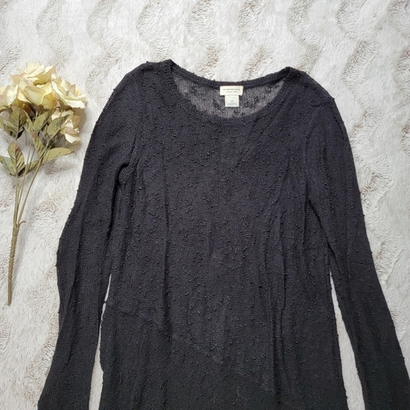 Club Monaco Italian Yarn Black Viscose Blend Asymmetrical Knit Top Size S - Picture 2 of 12